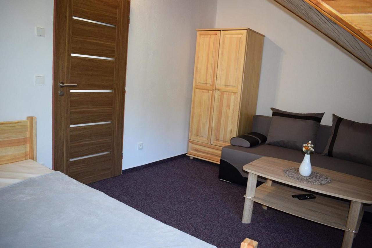 Apartmany Kubova Huť エクステリア 写真