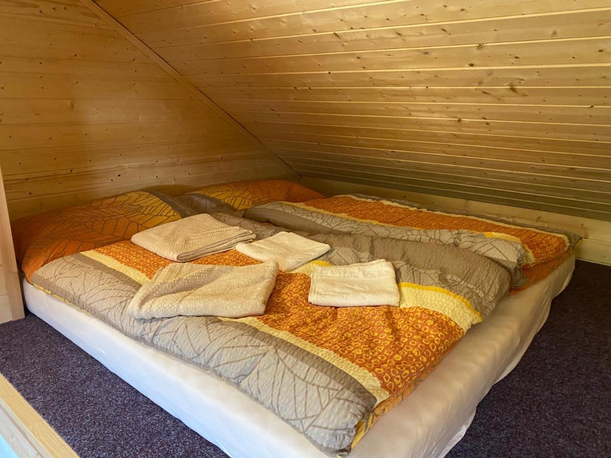 Apartmany Kubova Huť エクステリア 写真