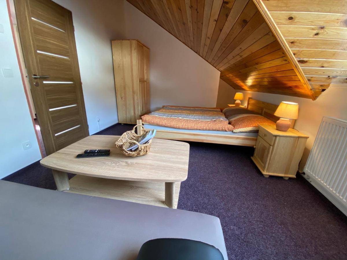 Apartmany Kubova Huť エクステリア 写真