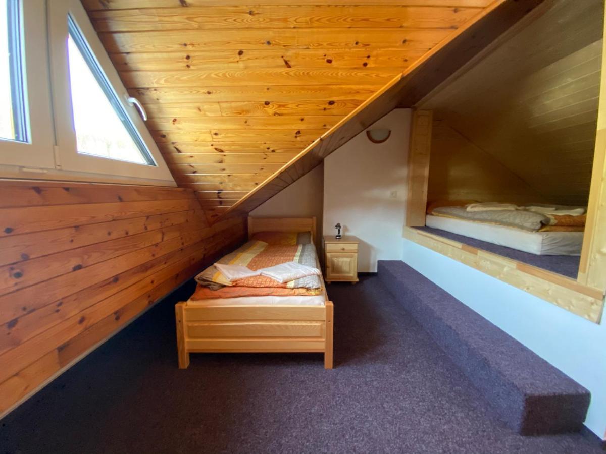 Apartmany Kubova Huť エクステリア 写真