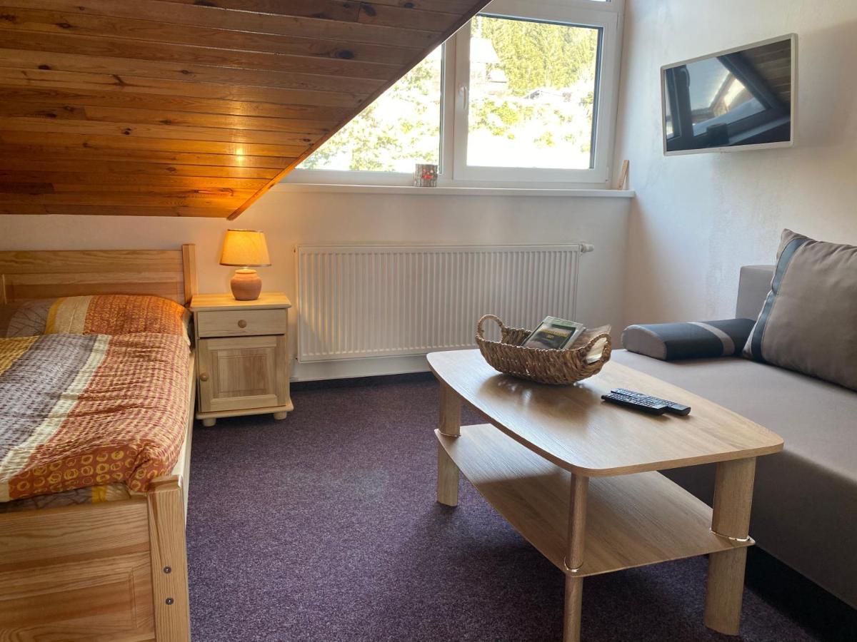 Apartmany Kubova Huť エクステリア 写真