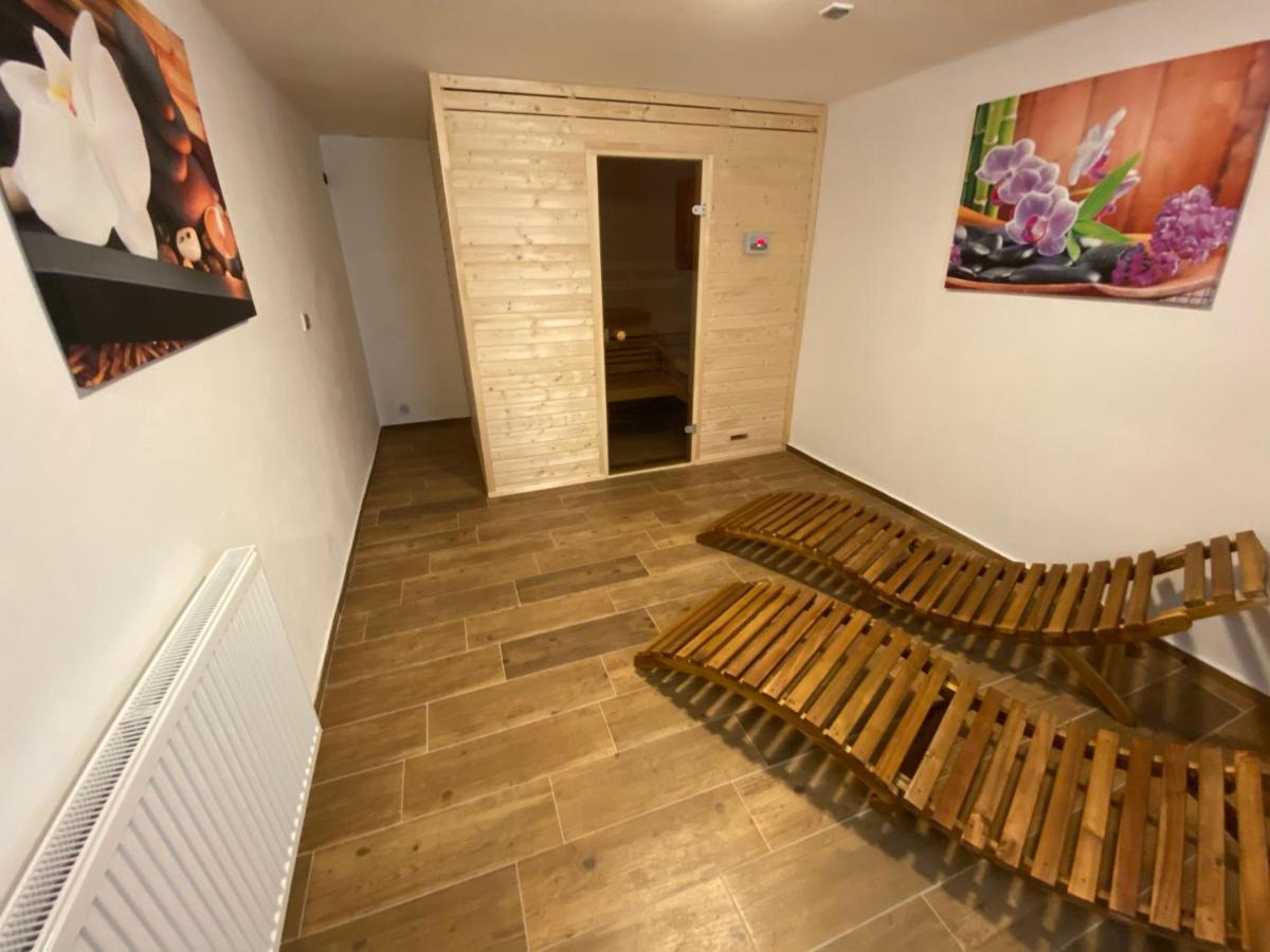 Apartmany Kubova Huť エクステリア 写真