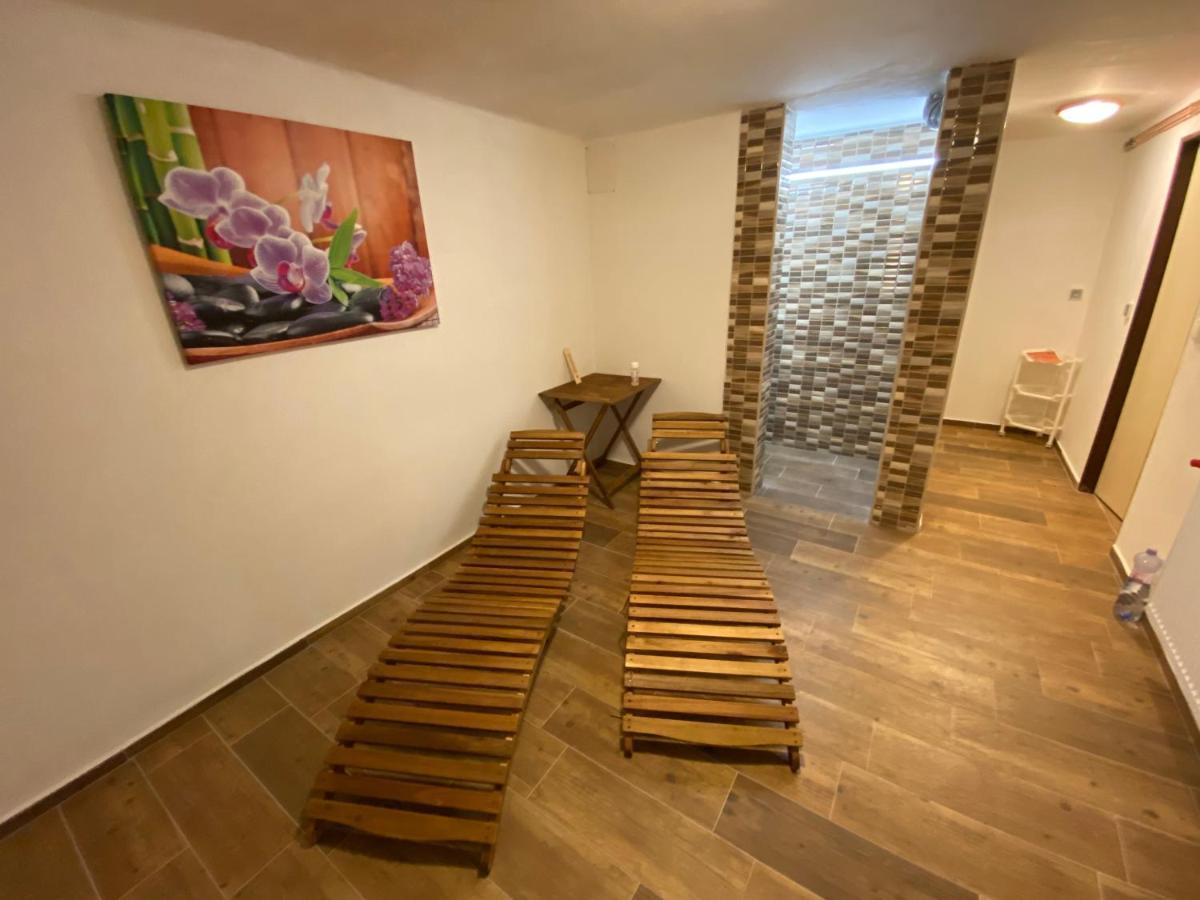 Apartmany Kubova Huť エクステリア 写真